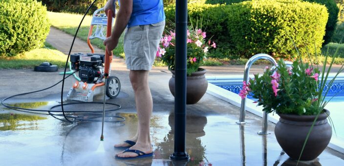 Why January Is the Perfect Time for an Exterior Clean-Up in Clermont